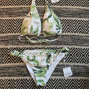 Size S/M Monday swimwear palm print tulum Bikini